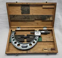 MITUTOYO 193-215 & 167-144 DIGIT-OUTSIDE MICROMETER RANGE: 4
