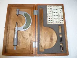 MITUTOYO 116-106 1-2 THREAD MICROMETER