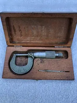 MITUTOYO NO 5210-540-2973 OUTSIDE MICROMETER JAPAN IN CASE WITH WRENCH MACHINIST