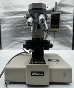 NIKON METAPHOT MICROSCOPE WITH MITUTOYO 543-523-1 DIGIMATIC INDICATOR AND LENSES