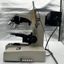 MICROSCOPE WITH MITUTOYO