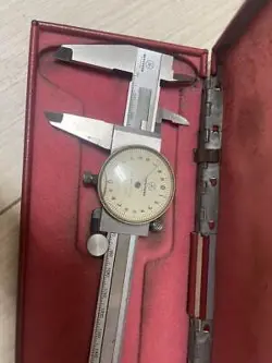 DIAL TYPE VERNIER CALIPER MITUTOYO