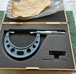MITUTOYO MICROMETER BLM-75