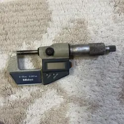 MITUTOYO DIGITAL MICROMETER 293-421-20 0-25MM