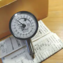 SMALL DIAL GAUGE 1913-10 MITUTOYO MITUTOYO SURFACE GRINDING MACHINE JAPAN