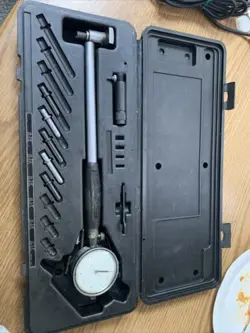 MITUTOYO CYLINDER GAUGE, MEASUREMENT RANGE 0-.25” SEE PICS