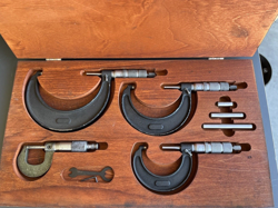 CENTRAL TOOL / MITUTOYO MIXED OUTSIDE MICROMETER SET, 0-4