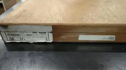 425