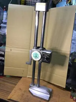 2 MITUTOYO HEIGHT GAUGE 300L
