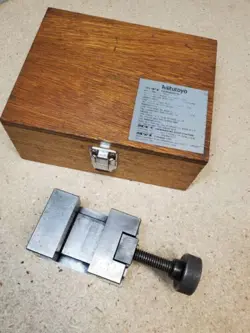 MITUTOYO NO. 986-111 PERCISION TOOLMAKERS VISE