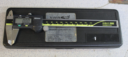 MITUTOYO 500-196-30 ABSOLUTE SCALE DIGITAL CALIPER CD-6” ASX 0 TO 6”/0 TO 150MM