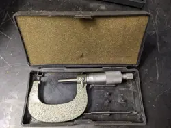 MITUTOYO MICROMETER NO 103-26 FRICTION THIMBLE, CARBIDE ANVILS 0.0001