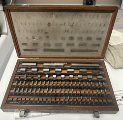 MITUTOYO 516-904 GAGE BLOCK SET INCOMPLETE RECTANGULAR MACHINIST TOOL SINE PLATE