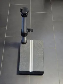 COLUMN STAND