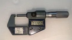 MITUTOYO DIGITAL MICROMETER 0-1 FOR REPAIR OR PARTS