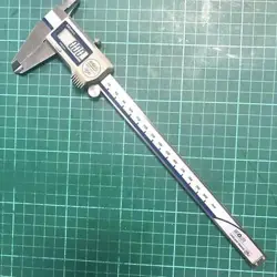MITUTOYO OIL-RESISTANT CALIPER 200MM (USED) JAPAN