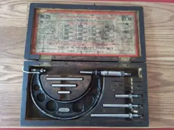 STARRETT MICROMETER, MITUTOYO BENCH CLAMP & DIAL INDICATOR 8 PIECE LOT