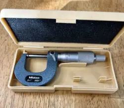 MITUTOYO 103-260 RATCHETING .0001 MICROMETER 0”-1” W/CASE, CLEAN (NO ETCHING)