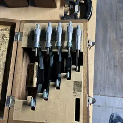 MITUTOYO MICROMETER SET IN BOX JAPAN 25MM - 150MM MACHINIST MICS