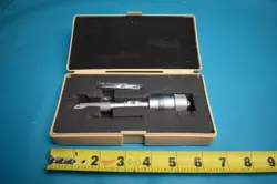USED MITUTOYO HOLTEST