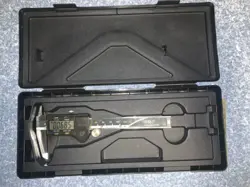 USED 4” RANGE MITUTOYO 500-195-20 DIGITAL CALIPERS WITH CASE
