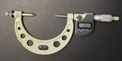 MITUTOYO 324-253-30 GEAR TOOTH MICROMETER 50-75 MM RANGE .00005