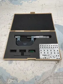 MITUTOYO PANA MICROMETER WITH INTERCHANGEABLE ANVIL, 1-2IN - 116-106
