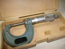 MITUTOYO 617-3828 6173828 MICROMETER 0-25MM 0.01MM
