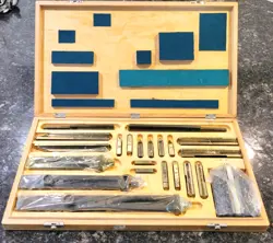 NEW MITUTOYO 516-601 RECTANGULAR GAGE BLOCK ACCESSORIES SET METRIC 22 PIECES USA