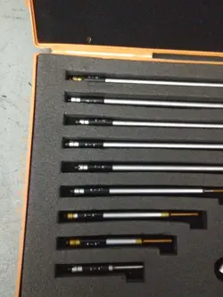 MITUTOYO ID INSIDE MICROMETER SET NO 141-133 - 2-12 INCHES