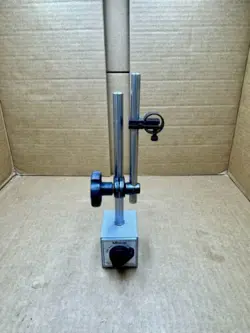 MITUTOYO 7011BN MAGNETIC BASE INDICATOR HOLDER MADE IN BRAZIL