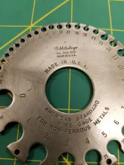 MITUTOYO 950-202 AMERICAN STANDARD WIRE GAGE FOR 0-36 GAGE NON-FERROUS WIRE