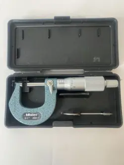 MITUTOYO 103-260 0-1 IN, MICROMETER .0001 GRAD, M120-1