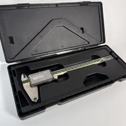 MITUTOYO CD-S20CT SOLAR DIGITAL CALIPERS 500-455 W/BOX