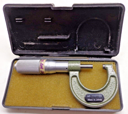MITUTOYO OUTSIDE MICROMETER 0”-1” .0001, NO.103-135 WITH CASE - FREE SHIPPING!!!