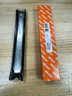 MITUTOYO 184-304S, THICKNESS GAGE, FEELER GAGE, 0.05MM TO 1MM, 20 LEAVES