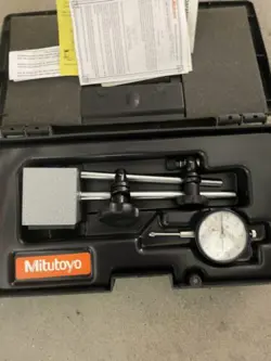 MITUTOYO 64PKA079 MAGNETIC STAND WITH DIAL INDICATOR