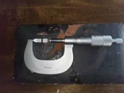 MITUTOYO BLADE MICROMETER 0-1”.0001”. MACHINIST’S TOOL.