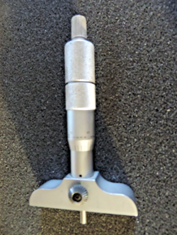 MITUTOYO MECHANICAL DEPTH GAUGE MICROMETER 0-6
