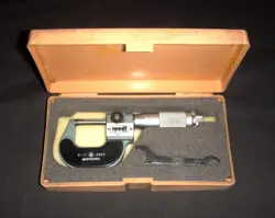 MITUTOYO 193-211 MICROMETER 0