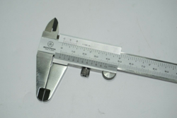 VINTAGE MITUTOYO HARDENED STAINLESS CALIPER 1/128” 0 - 7 ” 0.05 MM W/CASE ITEM D