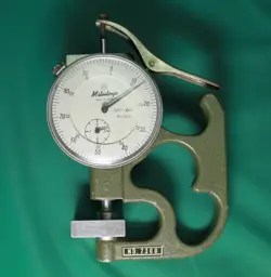 MITUTOYO DIAL THICKNESS GAUGE SNAP GAGE #2412 .001