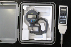 DIGITAL THICKNESS GAUGE MITUTOYO ID-S1012EXBS RESOLUTION 0.01MM 543 SERIES