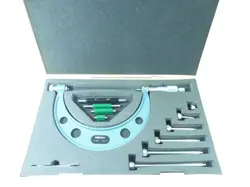 MITUTOYO  OUTSIDE  MICROMETER # 104 - 137 .. 0 - 6 ..
