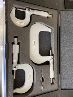 MITUTOYO MICROMETER SET 0-3