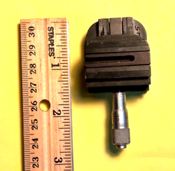 COMPACT LINEAR DOVETAIL TRANSLATION STAGE WITH MITUTOYO MICROMETER