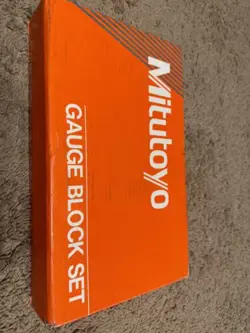 MITUTOYO 516-404-26 STEEL SQUARE GAGE BLOCK SET, ASME GRADE AS-2, 1.0 - 4.0