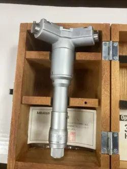 MITUTOYO 368-216 HOLTEST INSIDE MICROMETER 3.6-4
