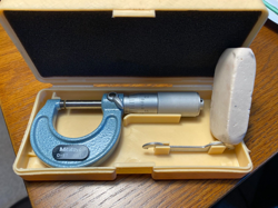 MITUTOYO NO. 103-127 OUTSIDE MICROMETER  0-1