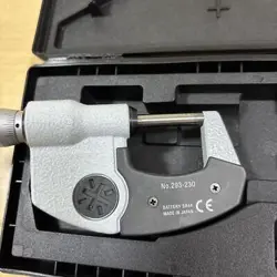 MITUTOYO DIGITAL MICROMETER 0-25MM JAPAN
